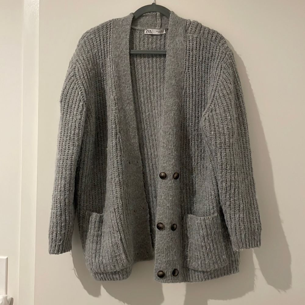 Knit sweater